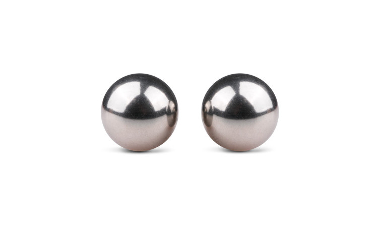 Silver ben wa balls - 19mm - Image 1