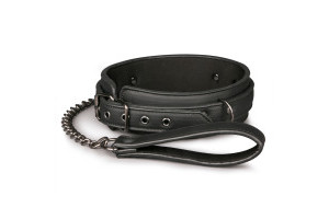 Fetish collar with leash