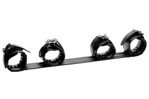 Spreader Bar With Cuffs