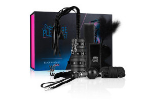 Secret Pleasure Chest - Black Fantasy