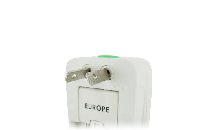 Universal Voltage Adapter - Image 4