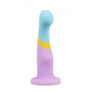 Avant - Silicone Dildo With Suction Cup - Heart of Gold - Image 2