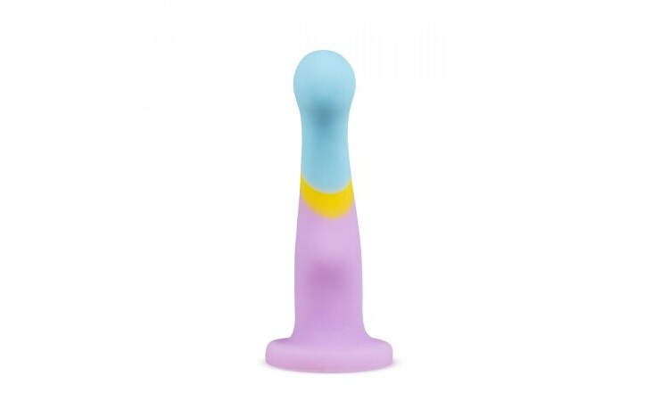 Avant - Silicone Dildo With Suction Cup - Heart of Gold - Image 3